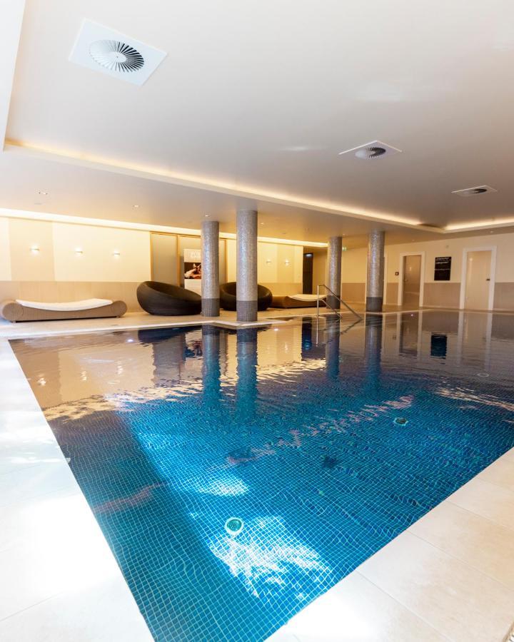 Hotel IV Jahreszeiten Кюлунгсборн Экстерьер фото