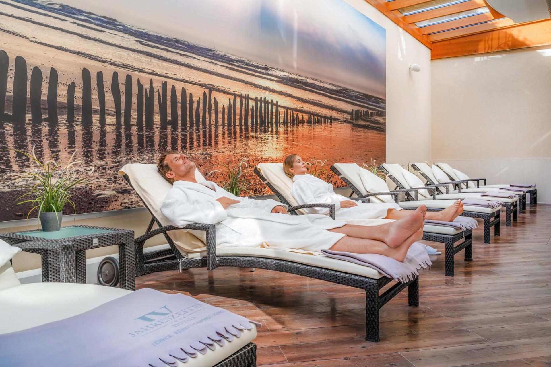 Hotel IV Jahreszeiten Кюлунгсборн Экстерьер фото